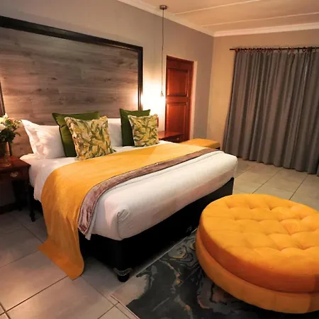 Coach House Hotel & Spa Tzaneen Exterior photo