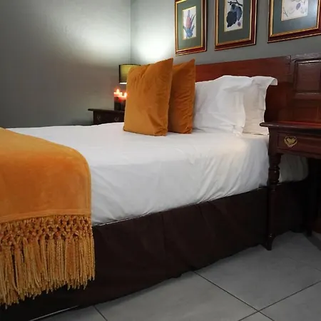 Coach House Hotel & Spa Tzaneen Exterior photo