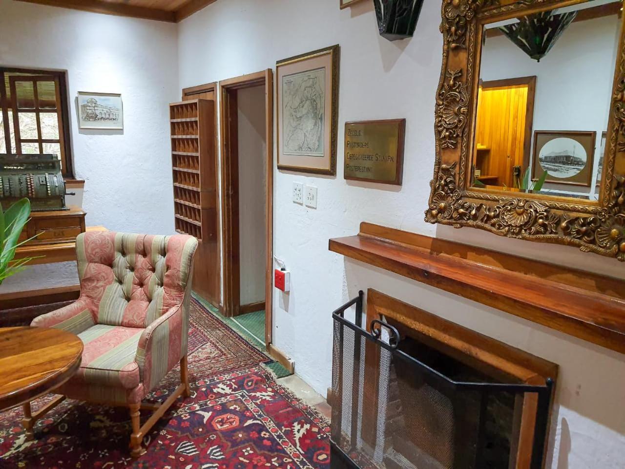 Coach House & 4*